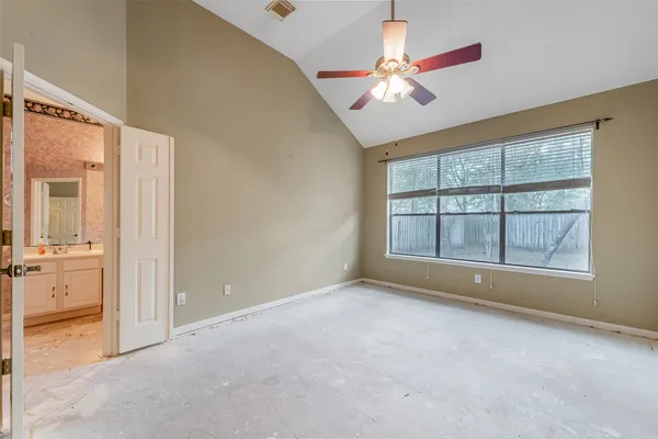 $355,000 | 147 South Winterport Circle, The Woodlands, TX 77382