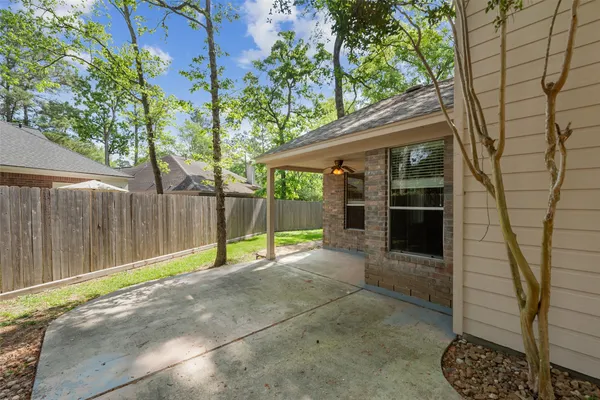 $355,000 | 147 South Winterport Circle, The Woodlands, TX 77382
