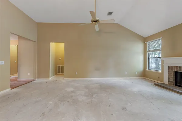 $355,000 | 147 South Winterport Circle, The Woodlands, TX 77382