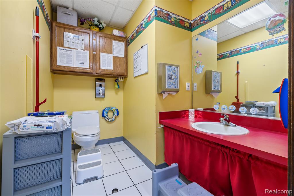 7739 Clyde Road Fenton, MI 48430 - Photo 52 of 94 Gallery Image 52