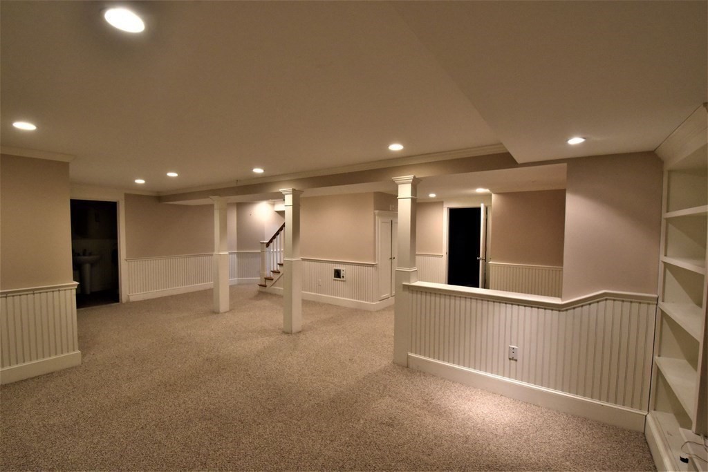 12 Maranook Road Worcester, MA 01606 - Photo 16 of 40 Gallery Image 16