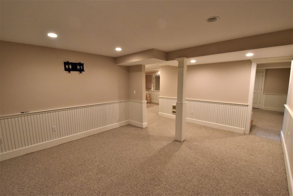 12 Maranook Road Worcester, MA 01606 - Photo 17 of 40 Gallery Image 17