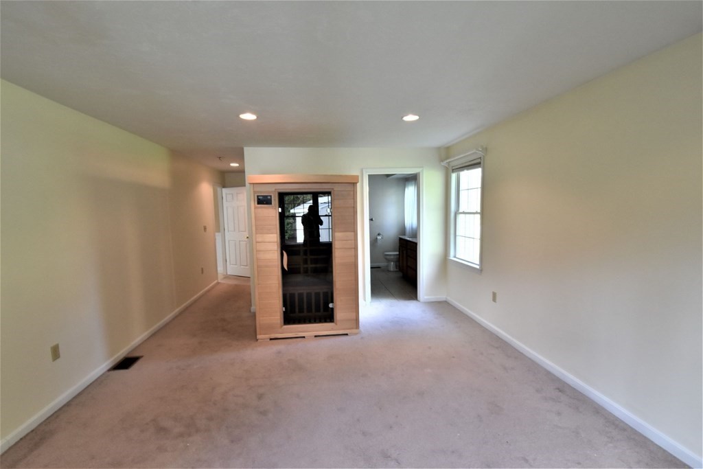 12 Maranook Road Worcester, MA 01606 - Photo 24 of 40 Gallery Image 24