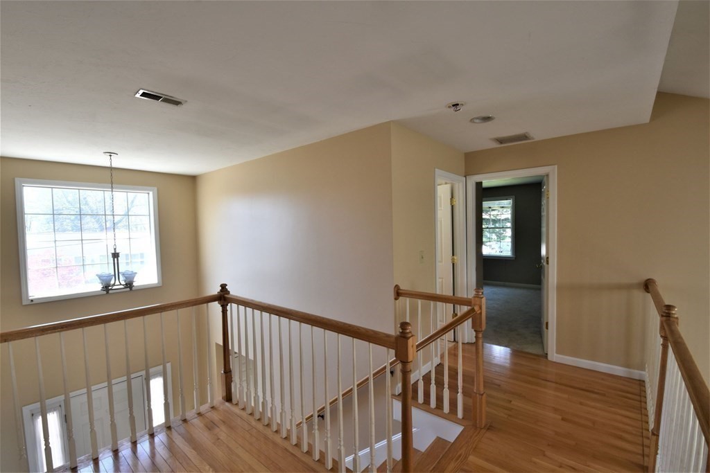 12 Maranook Road Worcester, MA 01606 - Photo 32 of 40 Gallery Image 32