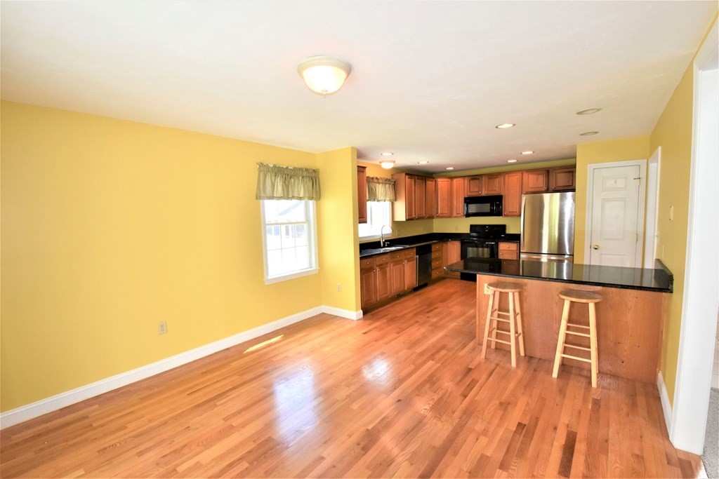 12 Maranook Road Worcester, MA 01606 - Photo 9 of 40 Gallery Image 9