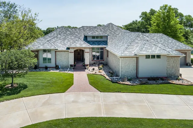 $1,300,000 | 2540 South 383rd St Court West, Cheney, KS 67025