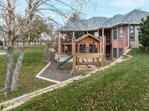 $1,300,000 | 2540 South 383rd St Court West, Cheney, KS 67025