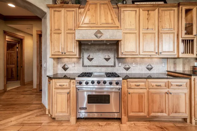 $1,300,000 | 2540 South 383rd St Court West, Cheney, KS 67025