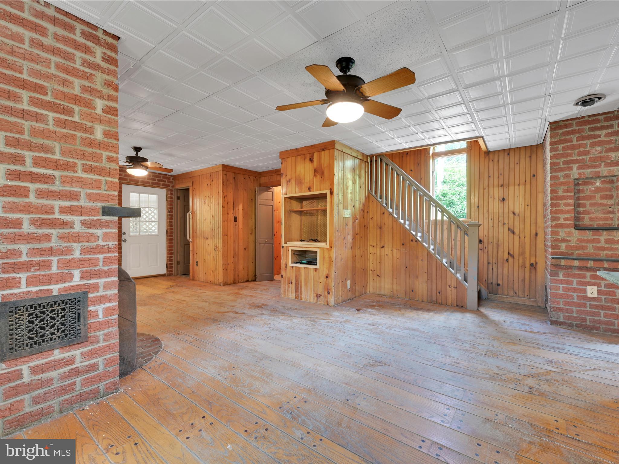 21 Blue Rocks Road Lenhartsville, PA 19534 - Photo 20 of 48 a view of an entryway