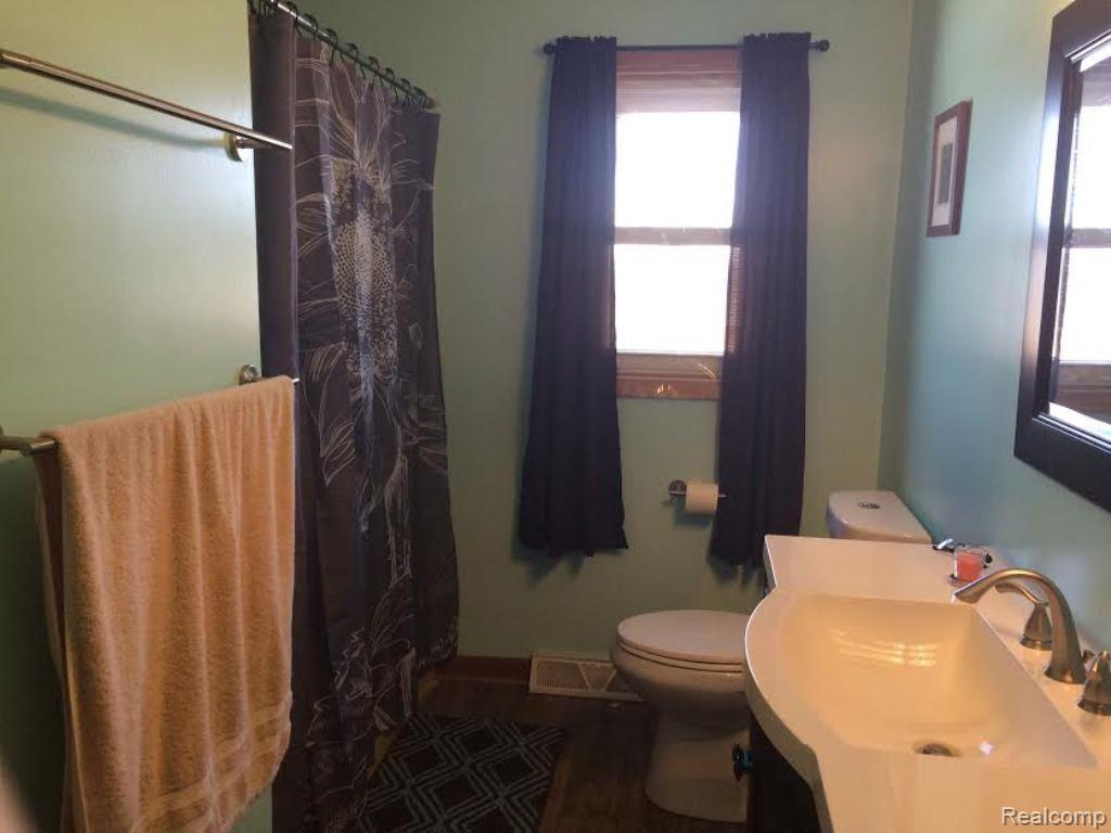1040 North Gregory Road Fowlerville, MI 48836 - Photo 12 of 31 3 Gregory 1040.jpg