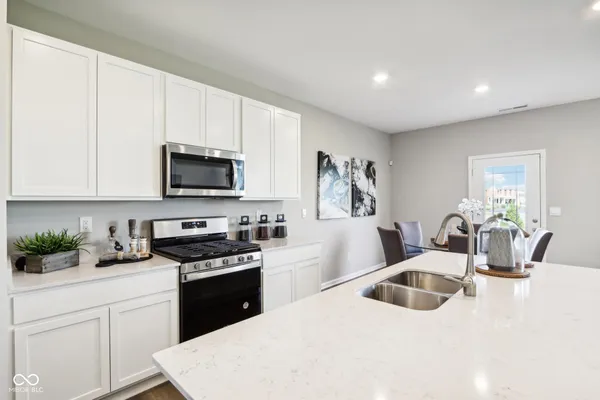 $386,299 | 6830 Levant Lane, Indianapolis, IN 46221