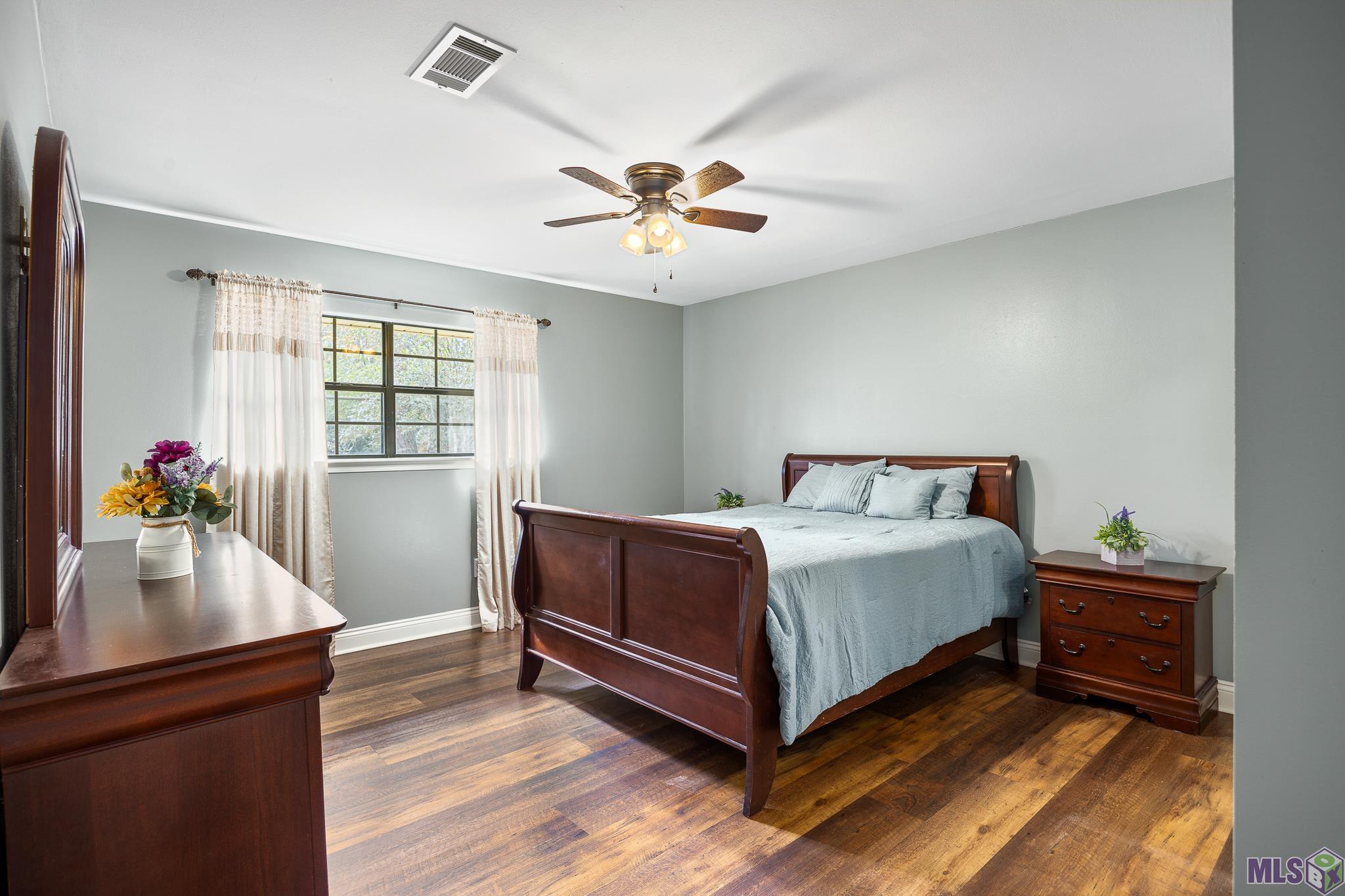 14050 Harry Savoy Road St. Amant, LA 70774 - Photo 14 of 31