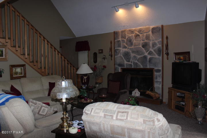 1112 Mustang Road Lake Ariel, PA 18436 - Photo 10 of 14 livingroom (2)