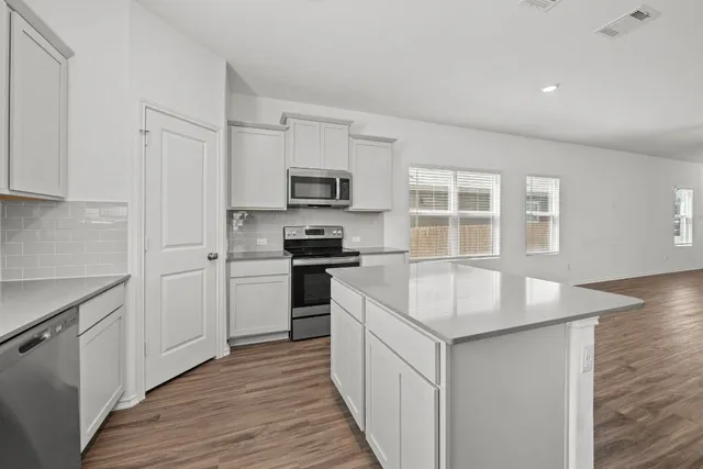 $1,950 | 120 Josey Wales Drive, Jarrell, TX 76537