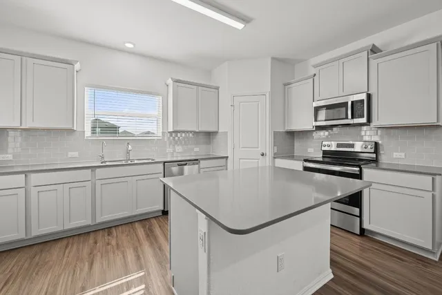 $1,950 | 120 Josey Wales Drive, Jarrell, TX 76537