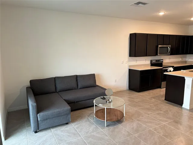 $2,300 | 17212 Bigleaf Mahogany Lane, Land O Lakes, FL 34638