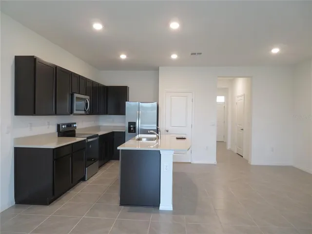 $2,300 | 17212 Bigleaf Mahogany Lane, Land O Lakes, FL 34638