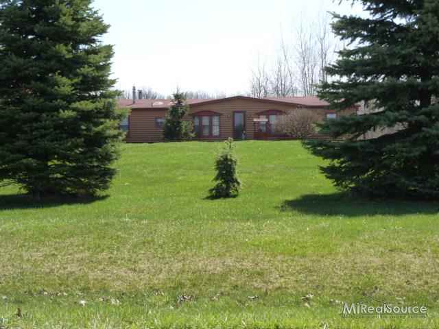 24350 30 Mile Road Ray, MI 48096 - Photo 2 of 10 31170278-1.JPG