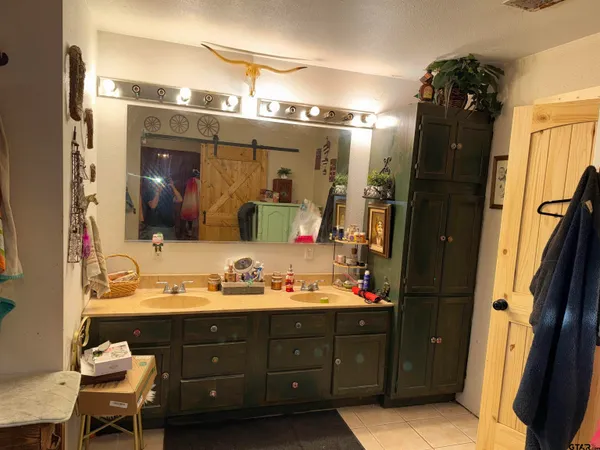 $599,000 | 13880 Top Gun Drive, Frankston, TX 75763