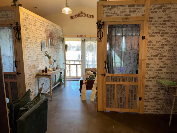 $599,000 | 13880 Top Gun Drive, Frankston, TX 75763