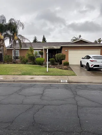 $335,000 | 295 West Swift Avenue, Clovis, CA 93612