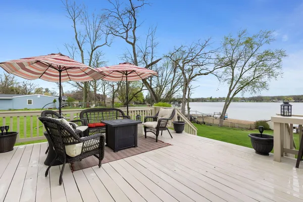 $1,399,900 | 1256 Barron Lake Road, Niles, MI 49120