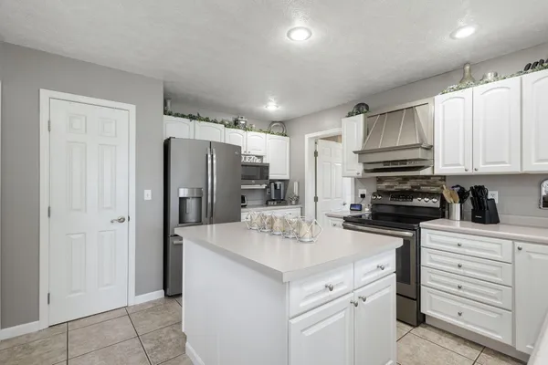$1,399,900 | 1256 Barron Lake Road, Niles, MI 49120