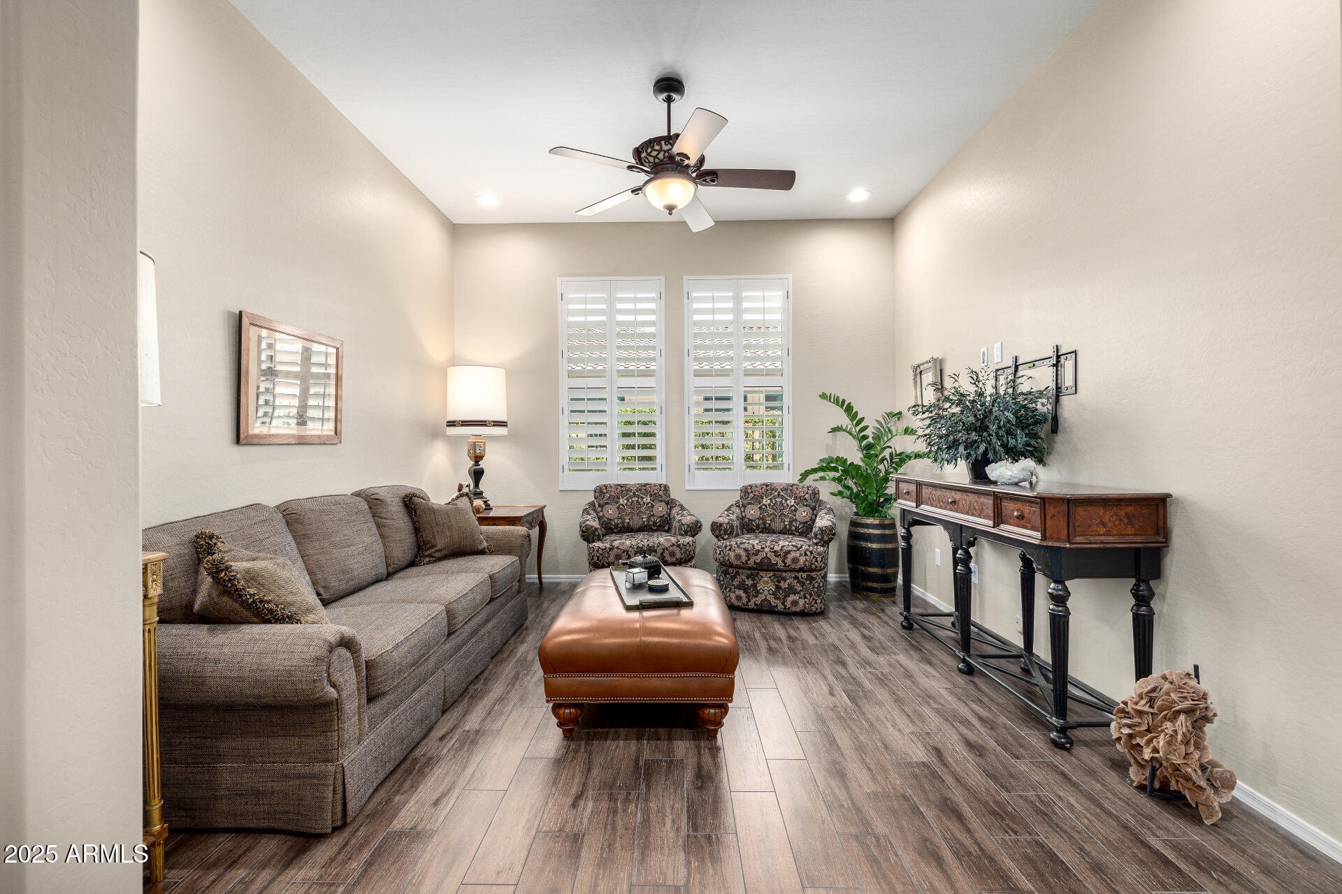 1822 North Waverly Mesa, AZ 85207 - Photo 12 of 91 True den / office