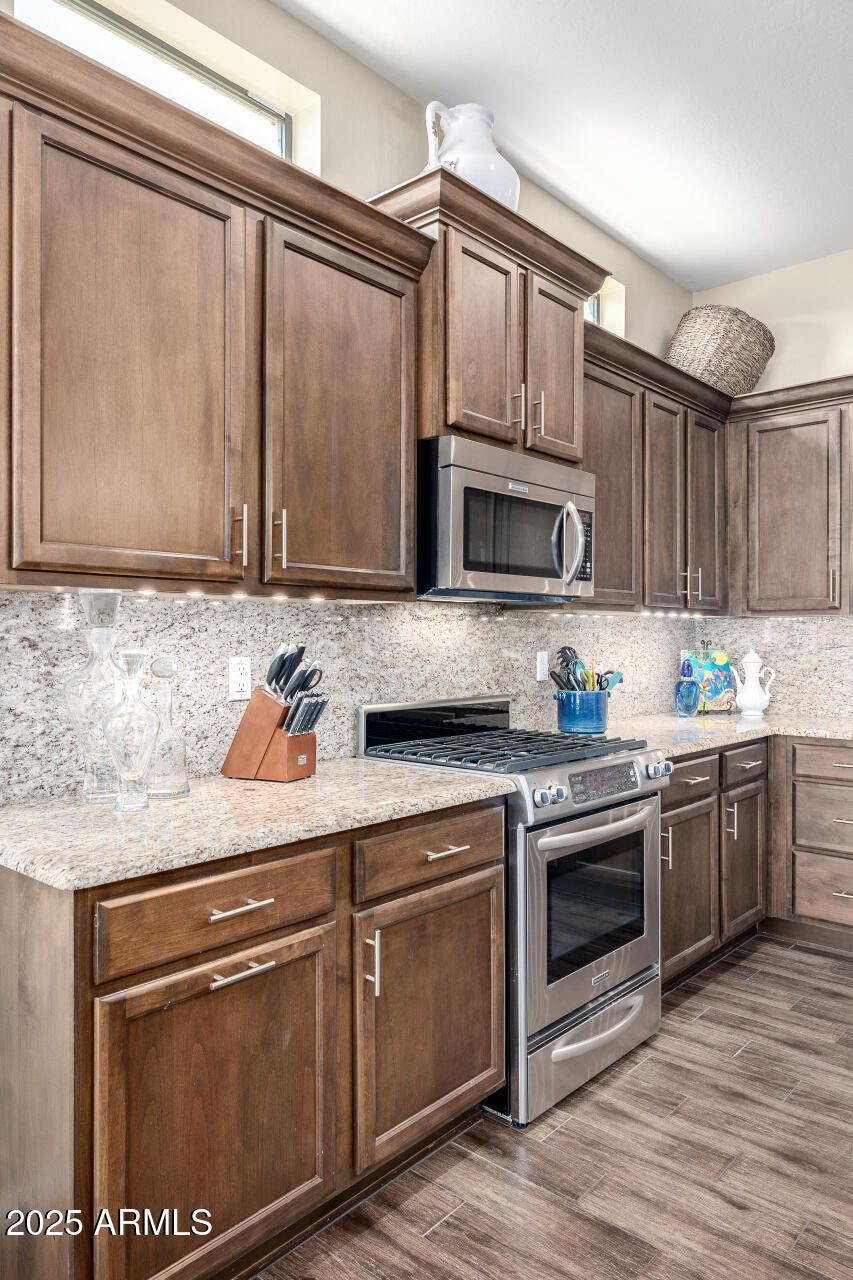 1822 North Waverly Mesa, AZ 85207 - Photo 36 of 91 Granite backsplash