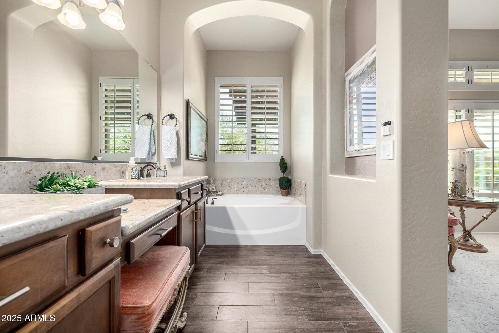 1822 North Waverly Mesa, AZ 85207 - Photo 44 of 91 Soaking tub