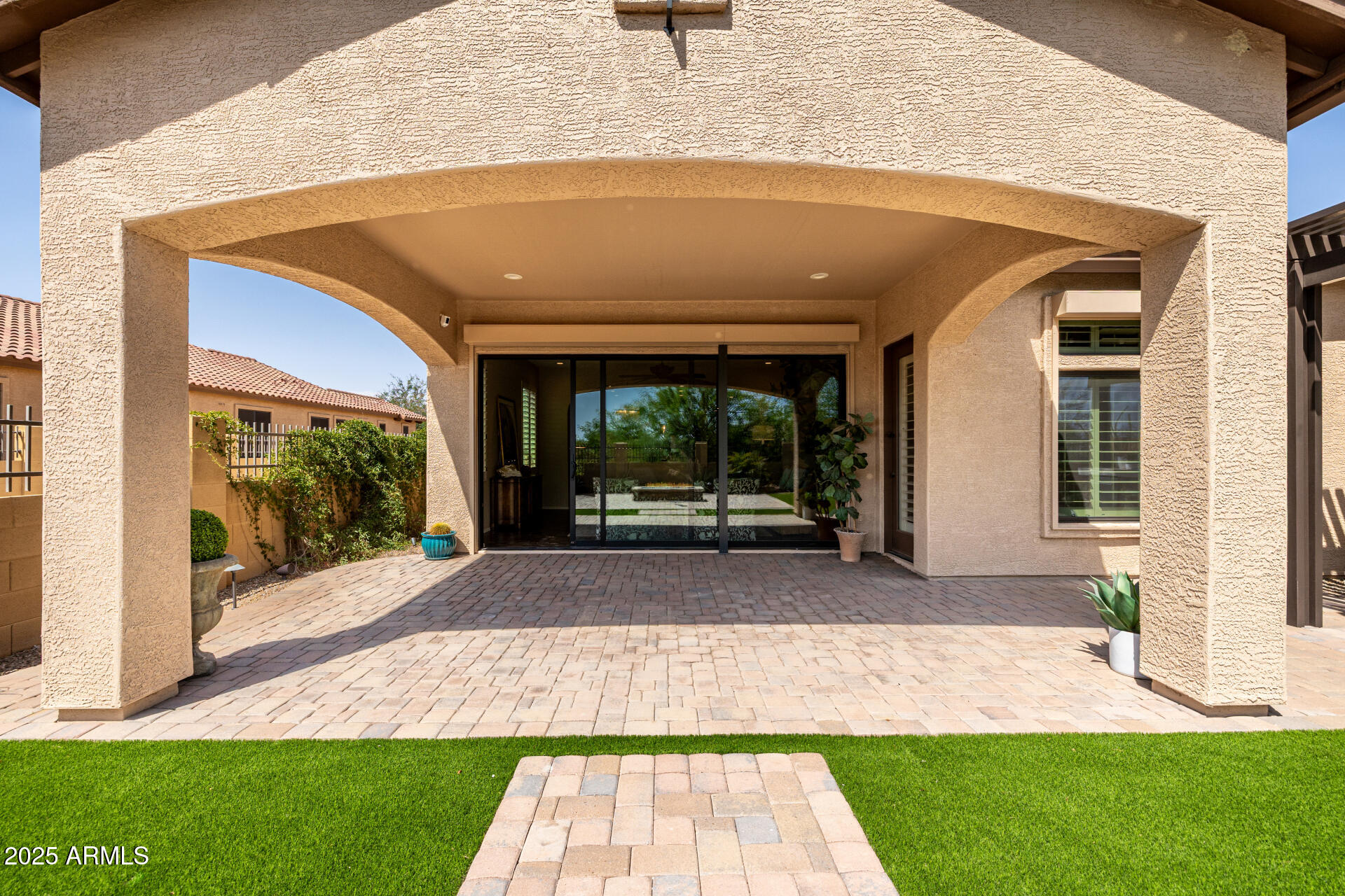1822 North Waverly Mesa, AZ 85207 - Photo 62 of 91 a front view of house with yard