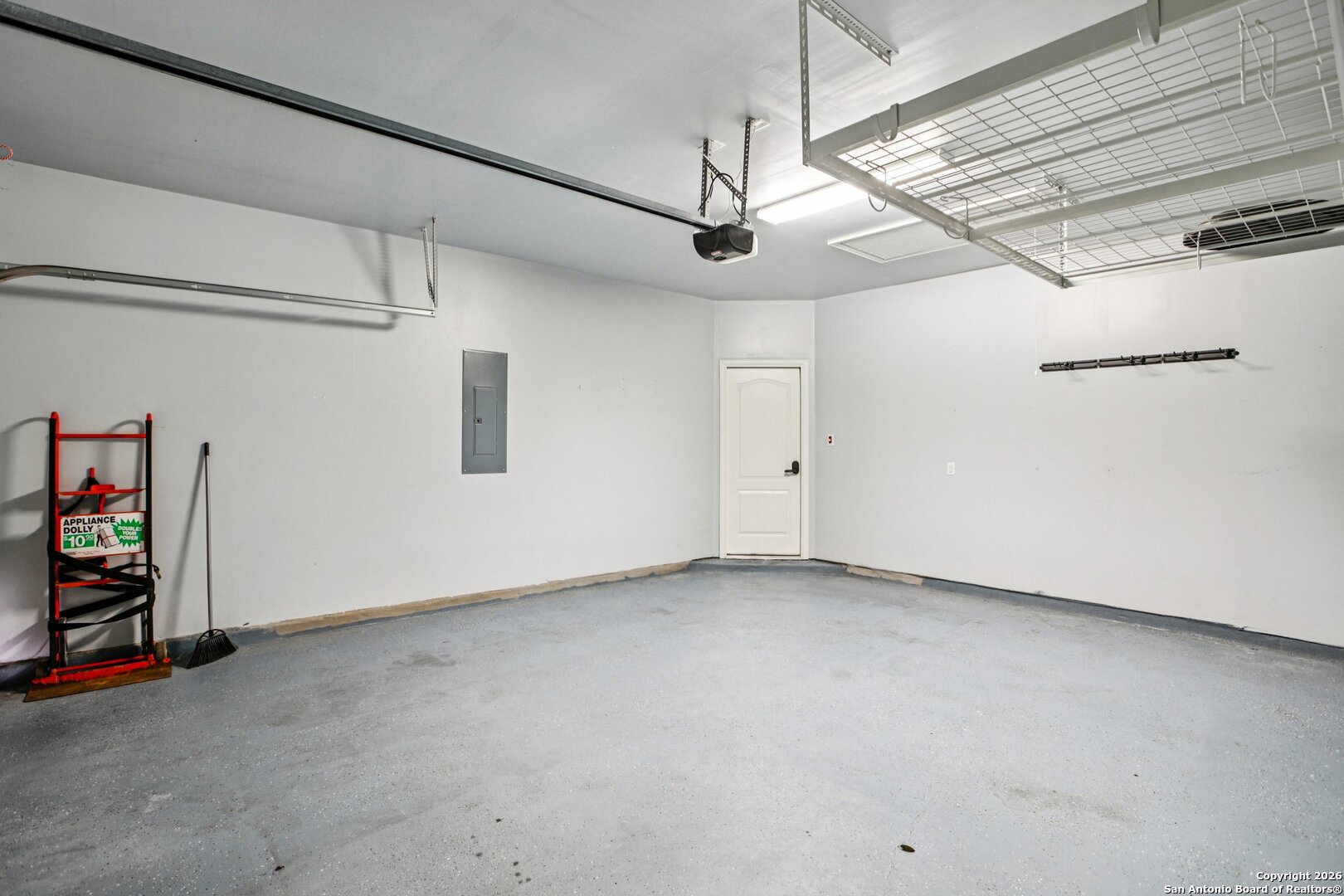 732 Bonnet Boulevard Georgetown, TX 78628 - Photo 34 of 55 a view of empty room with ceiling fan