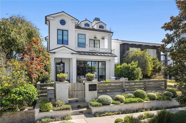 $25,995 | 302 Orchid Avenue, Corona del Mar, CA 92625