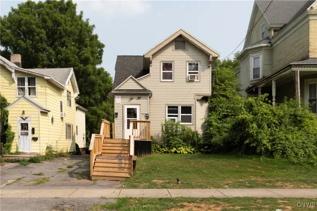 $189,000 | 1024 Danforth Street, Syracuse, NY 13208