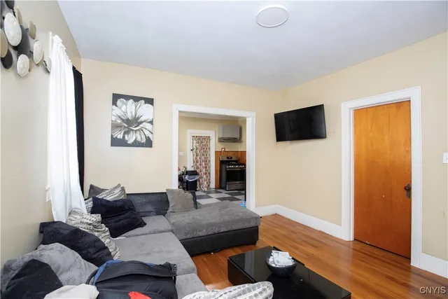 $189,000 | 1024 Danforth Street, Syracuse, NY 13208