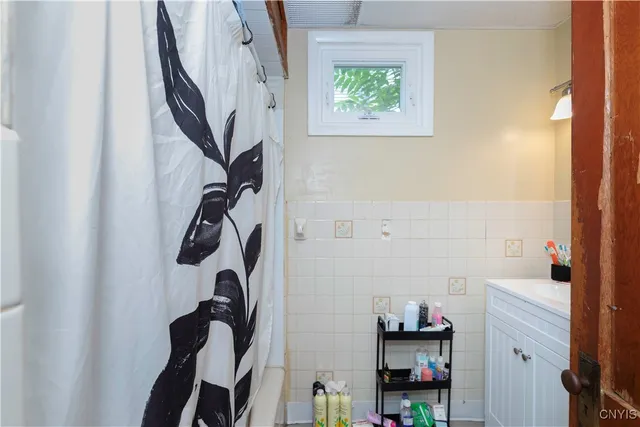 $189,000 | 1024 Danforth Street, Syracuse, NY 13208