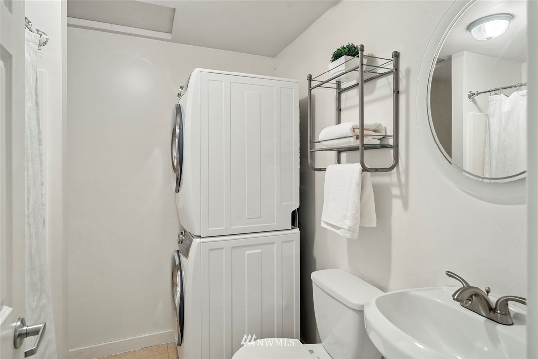 10823 Northeast 154th Court Bothell, WA 98011 - Photo 19 of 27 Gallery Image 19