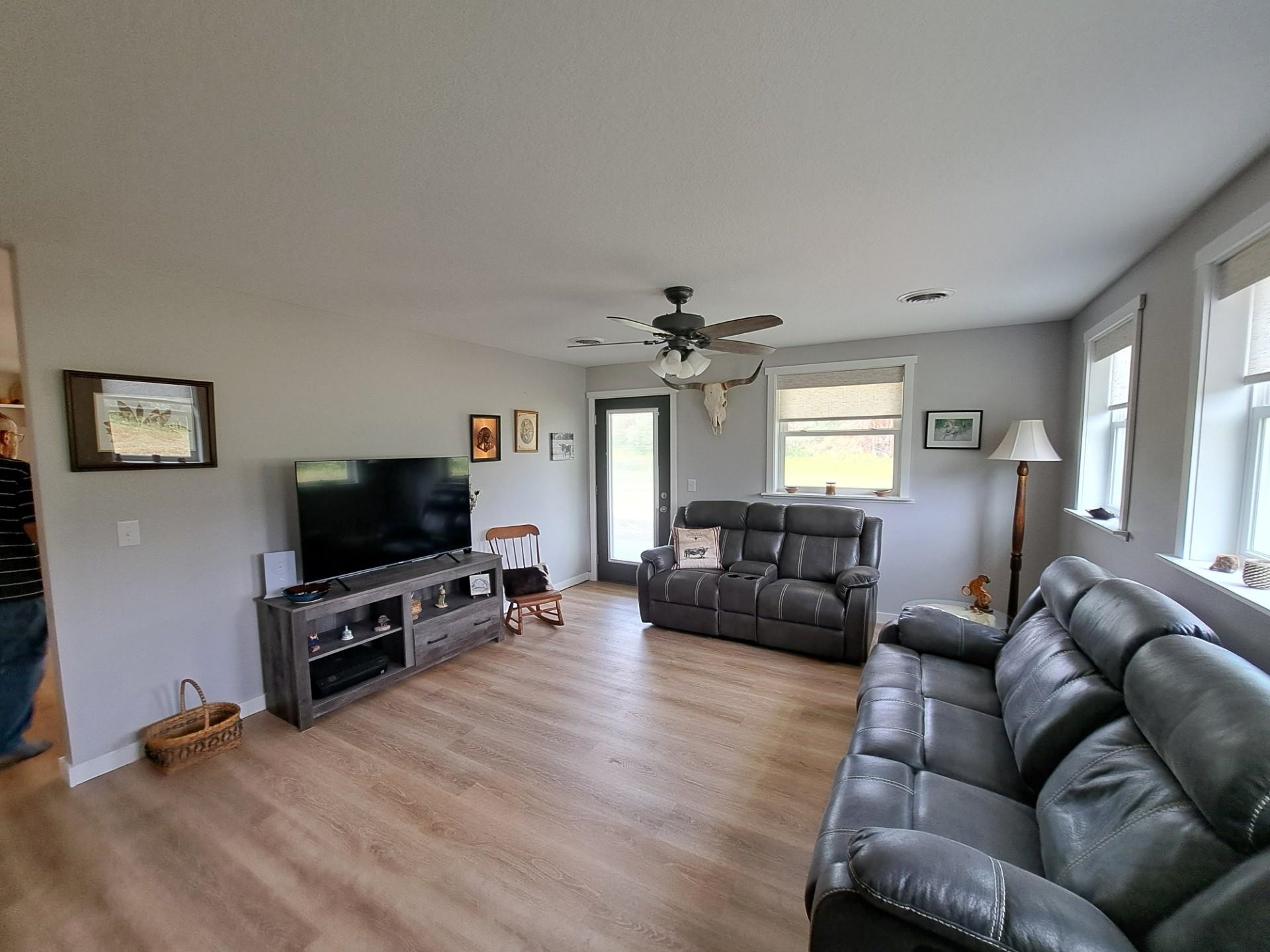 4764 Lang Road Beaverton, MI 48612 - Photo 6 of 14 Gallery Image 6