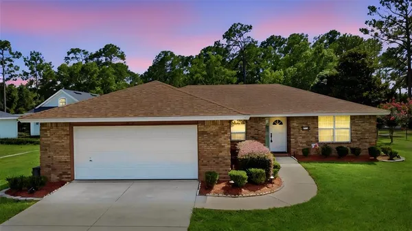 $395,000 | 687 Winterberry Trail, DeLand, FL 32724