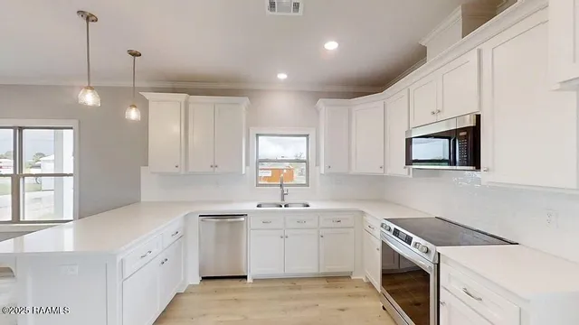 $189,900 | 9923 Jimmie Road, Kaplan, LA 70548