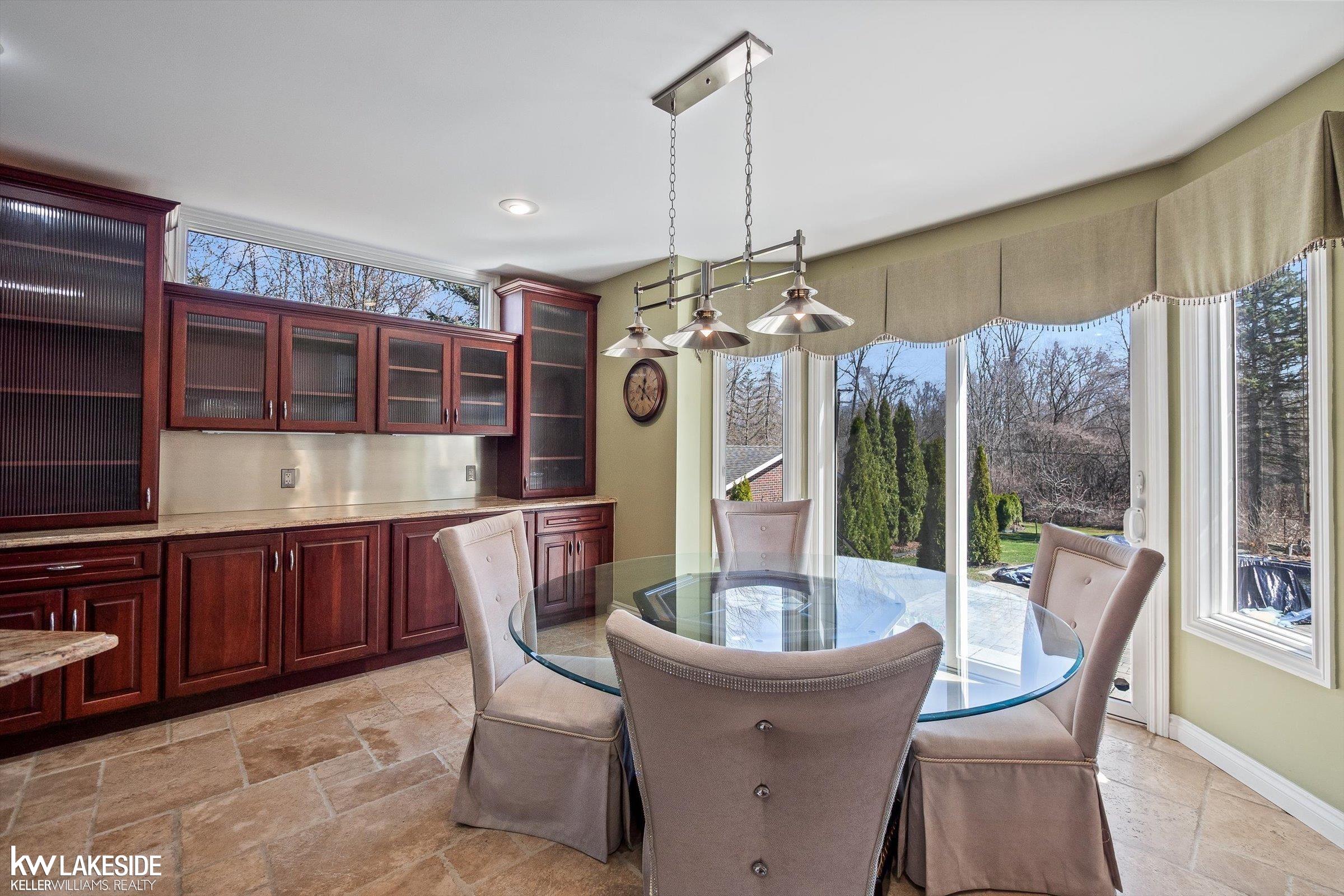 6120 Evanswood Road Troy, MI 48085 - Photo 22 of 63