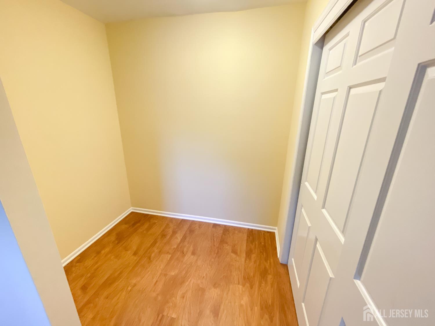 1 Orchid Court Edison, NJ 08820 - Photo 18 of 28