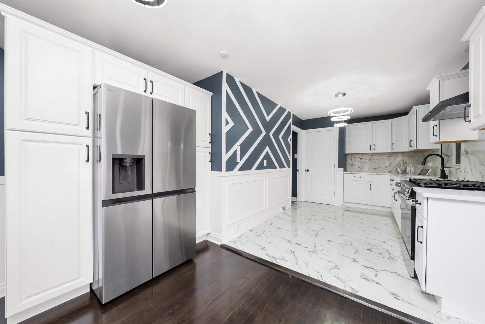 3542 West 77th Street Chicago, IL 60652 - Photo 8 of 33