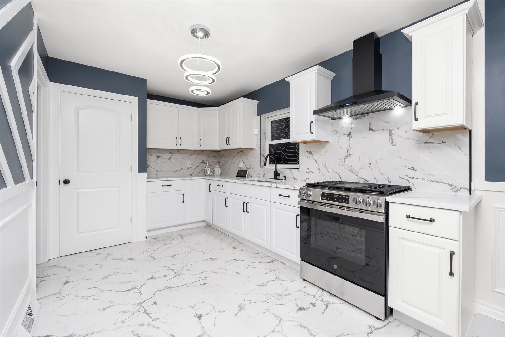 3542 West 77th Street Chicago, IL 60652 - Photo 9 of 33