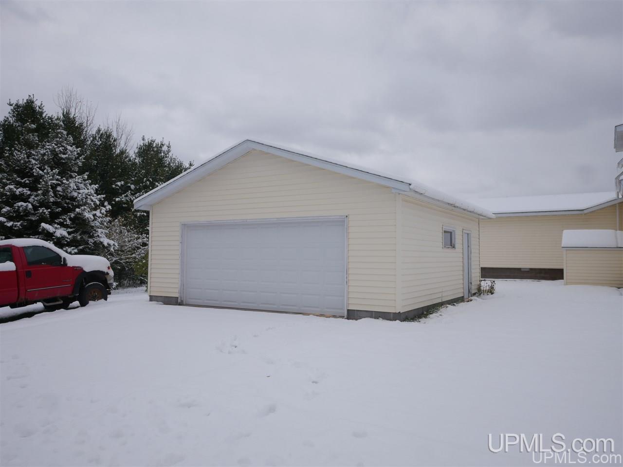 55140 Salo Road Hancock, MI 49930 - Photo 7 of 17 Gallery Image 7
