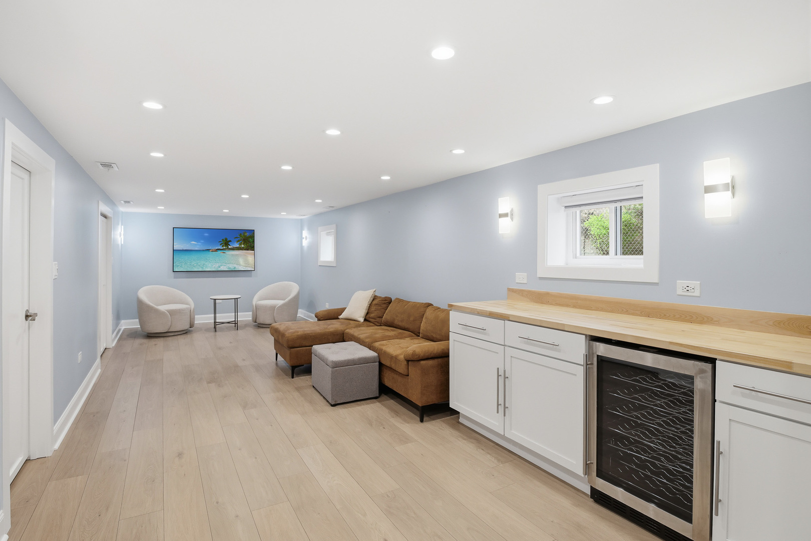 318 Hibbard Road Wilmette, IL 60091 - Photo 22 of 40