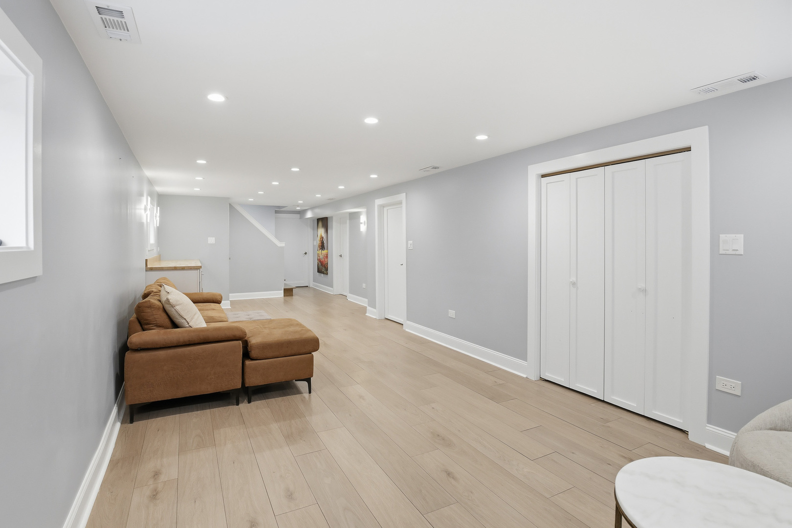 318 Hibbard Road Wilmette, IL 60091 - Photo 23 of 40