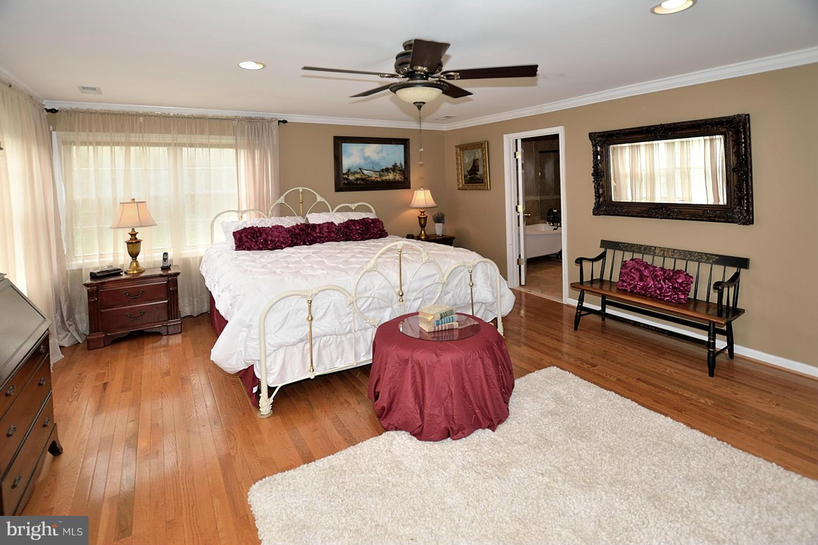 8217 Fort Hunt Road Alexandria, VA 22308 - Photo 12 of 30 Bedroom (Master)