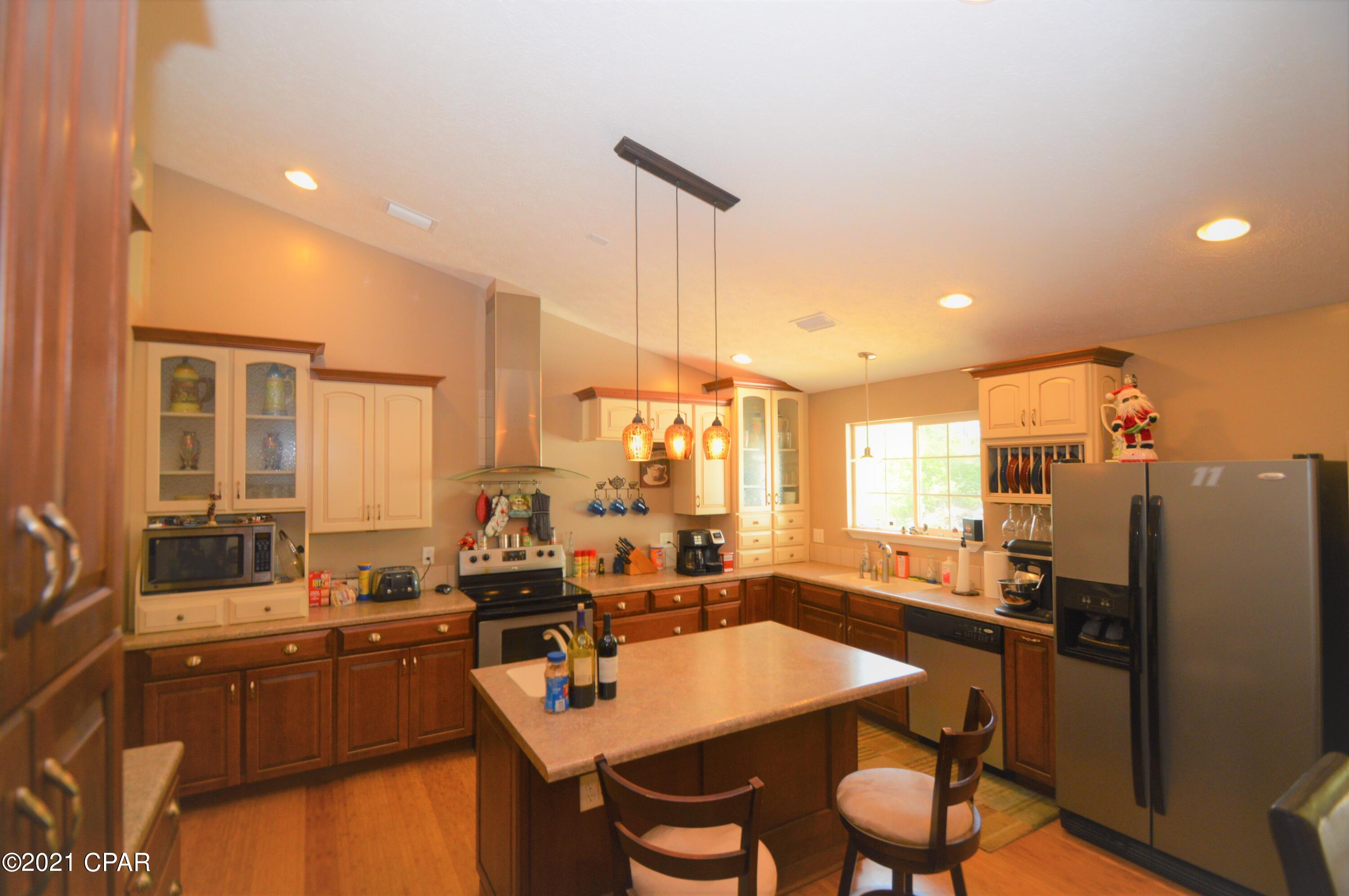 2650 Freeman Road Alford, FL 32420 - Photo 5 of 22 Gallery Image 5