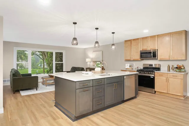 $649,000 | 2040 Vagabond Lane North, Plymouth, MN 55447